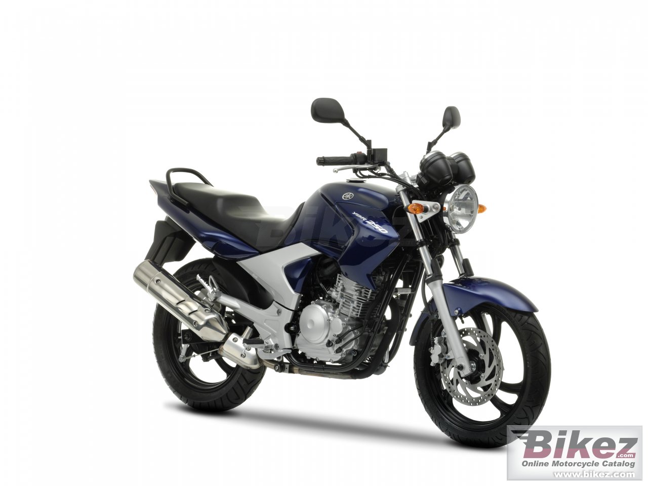 Big Yamaha ybr250 picture and wallpaper from Bikez.com